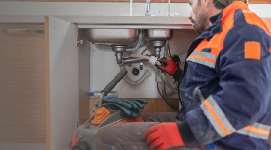 Professional tankless water heater installation services in Braman, OK